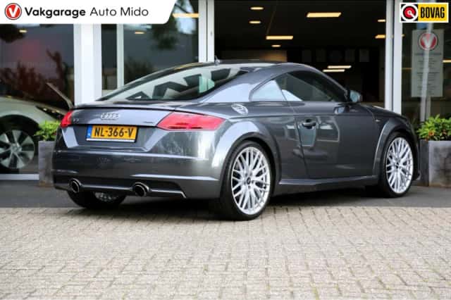 Audi TT (2015) thumbnail 2