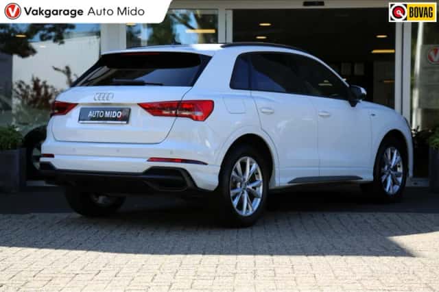 Audi Q3 (2020) thumbnail 2