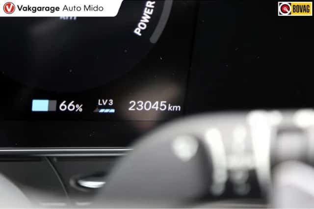 Hyundai Kona (2023) thumbnail 4