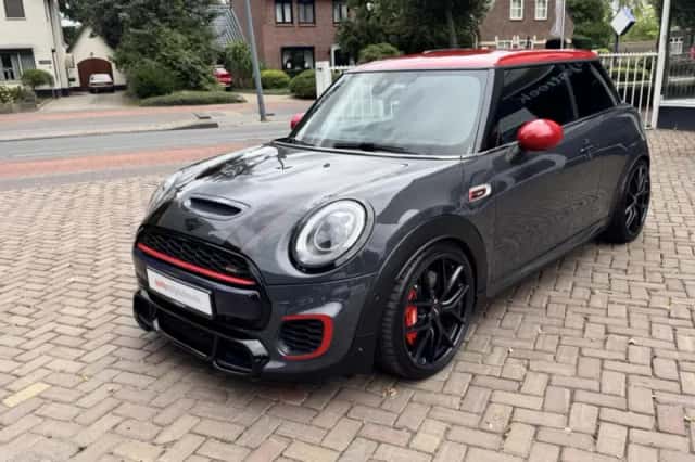 MINI John Cooper Works (2015) thumbnail 3