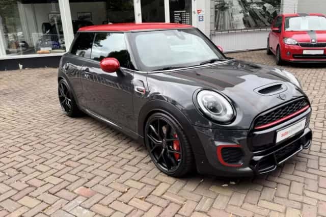 MINI John Cooper Works (2015) thumbnail 5