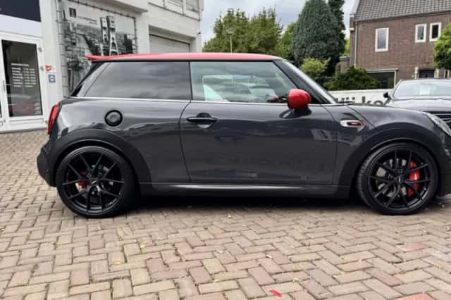 MINI John Cooper Works (2015) thumbnail 6