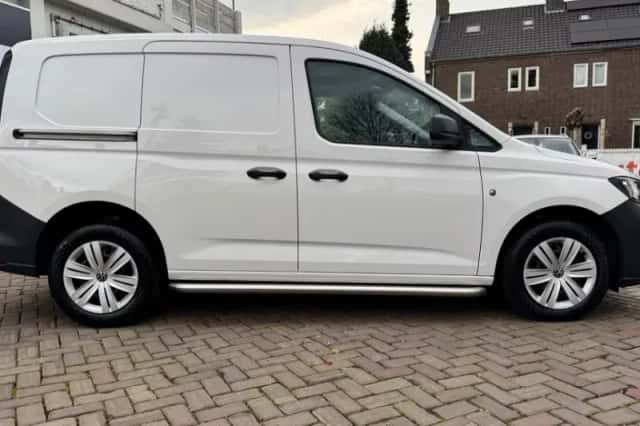 Volkswagen Caddy (2024) thumbnail 6