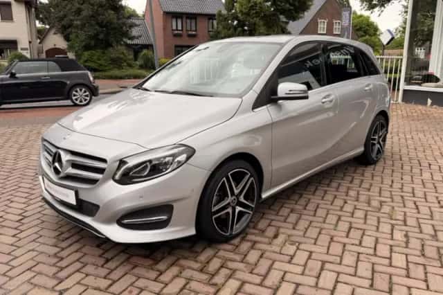 Mercedes-Benz B-Klasse (2016) thumbnail 3