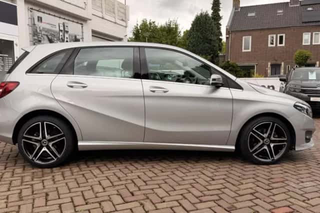 Mercedes-Benz B-Klasse (2016) thumbnail 6