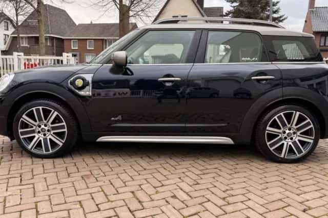 MINI Countryman (2020) thumbnail 2
