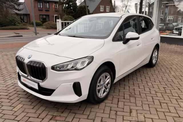 BMW 2-Serie (2023) thumbnail 3