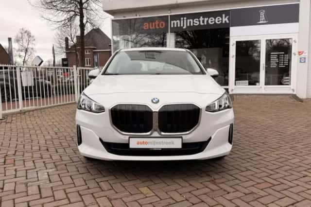 BMW 2-Serie (2023) thumbnail 4
