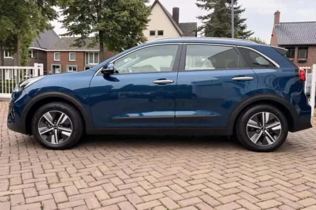 Kia Niro (2019) thumbnail 2
