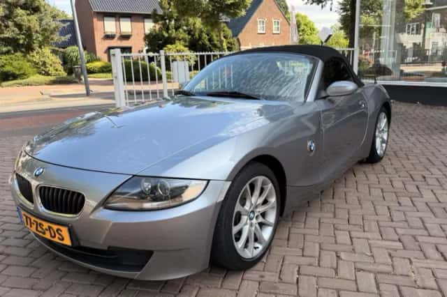 BMW Z4 (2008) thumbnail 4