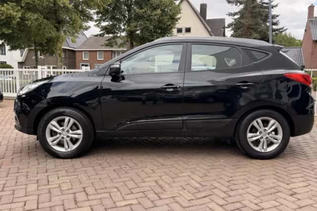 Hyundai ix35 (2013) thumbnail 2