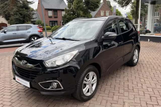 Hyundai ix35 (2013) thumbnail 3
