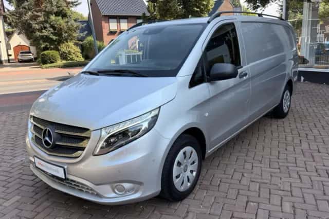 Mercedes-Benz Vito (2016) thumbnail 3
