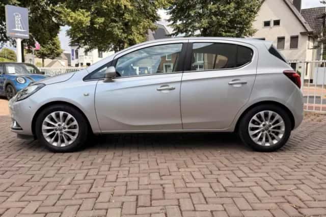 Opel Corsa (2015) thumbnail 2