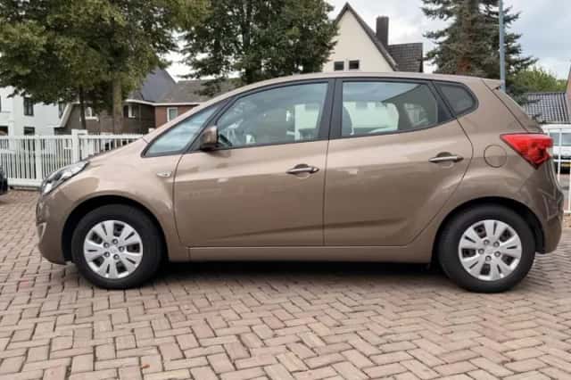 Hyundai ix20 (2014) thumbnail 2