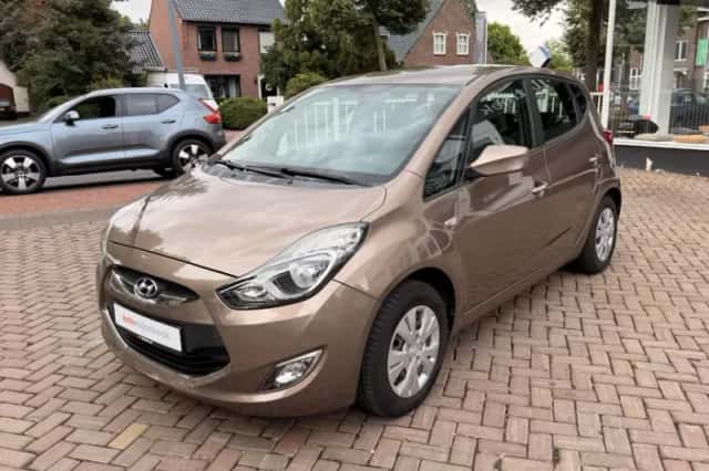 Hyundai ix20 (2014) thumbnail 3