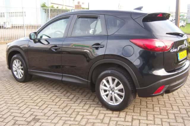 Mazda CX-5 (2016) thumbnail 2