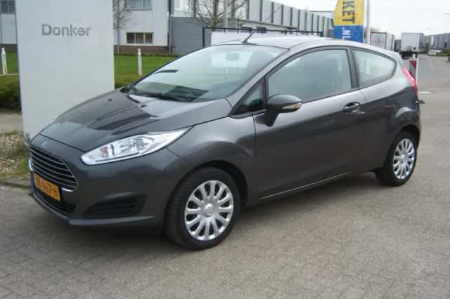 Ford Fiesta (2016) thumbnail 1