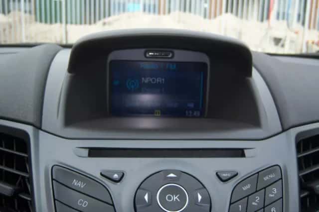 Ford Fiesta (2016) thumbnail 15