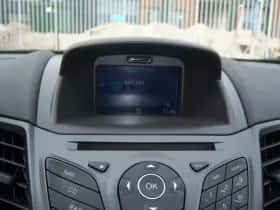 Ford Fiesta (2016) thumbnail 15