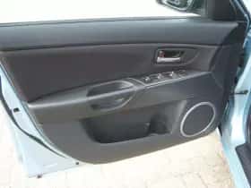 Mazda 3 (2009) thumbnail 8