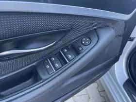 BMW 5-Serie (2015) thumbnail 6