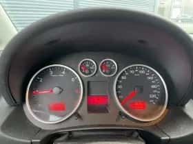 Audi A2 (2005) thumbnail 11