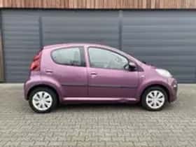 Peugeot 107 (2012) thumbnail 19