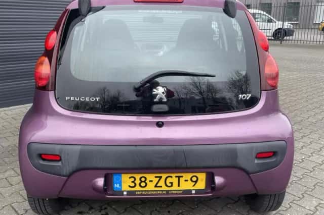 Peugeot 107 (2012) thumbnail 4