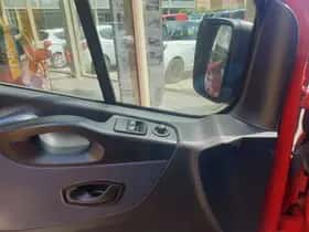 Opel Vivaro thumbnail 11