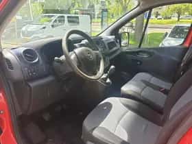 Opel Vivaro thumbnail 10