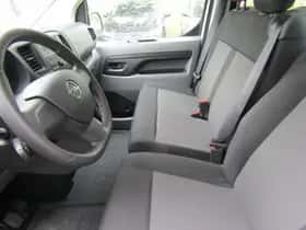 Opel Vivaro (2021) thumbnail 16