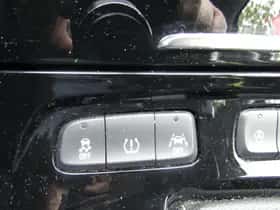 Opel Grandland X (2019) thumbnail 18
