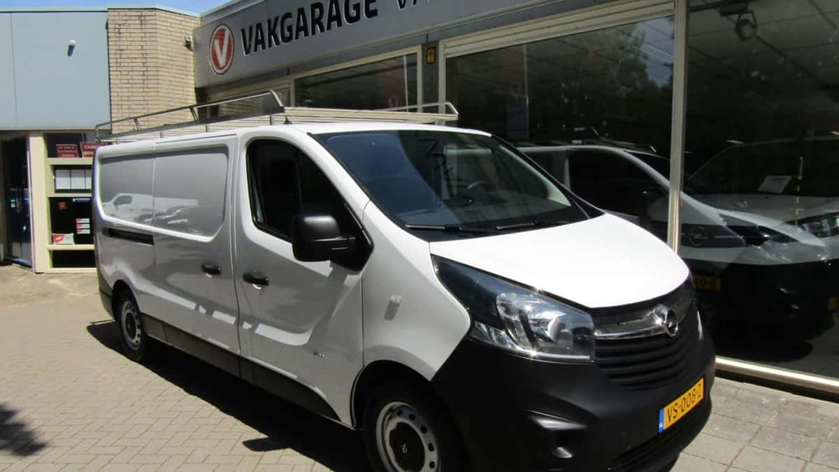 Opel Vivaro (2016) — foto 1