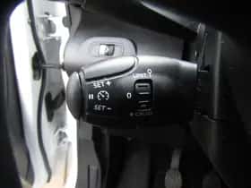 Peugeot Partner (2020) thumbnail 15