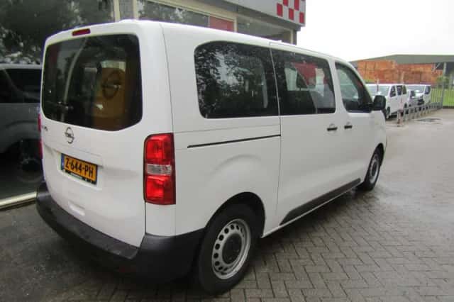Opel Vivaro (2021) thumbnail 2