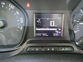 Opel Vivaro (2021) thumbnail 18