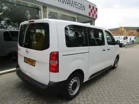 Opel Vivaro thumbnail 2