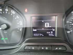 Opel Vivaro thumbnail 19