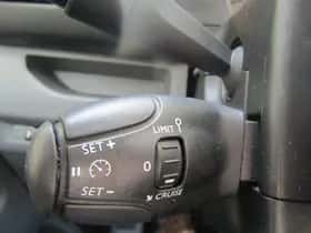 Opel Vivaro (2021) thumbnail 17