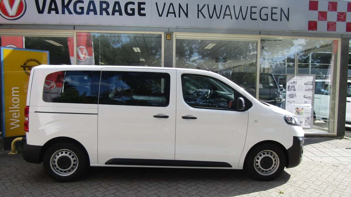 Opel Vivaro (2021) — foto 1