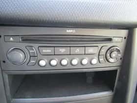 Peugeot 207 (2008) thumbnail 14
