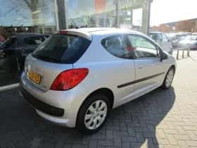 Peugeot 207 (2008) thumbnail 3