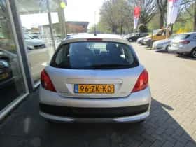 Peugeot 207 (2008) thumbnail 4