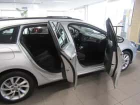 Opel Astra thumbnail 7