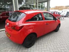 Opel Corsa (2015) thumbnail 2
