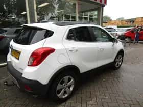 Opel Mokka (2016) thumbnail 3