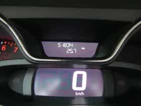 Renault Captur (2018) thumbnail 12