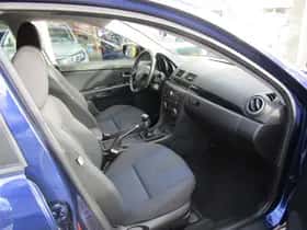 Mazda 3 thumbnail 7