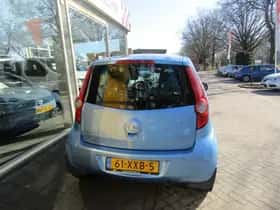 Opel Agila (2012) thumbnail 5